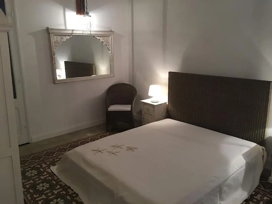 Casa Creuza De Mae Daire Carloforte  İtalya